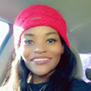 Meet your Posher, Adrianne